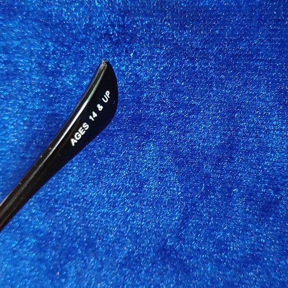 🇨🇦3 For $20🇨🇦STARS & STRIPES SUNGLASSES - Picture 6 of 7